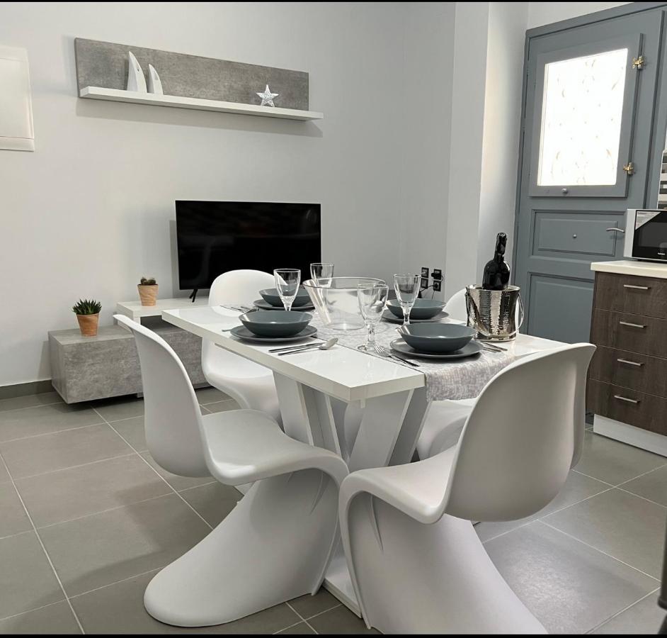 Thania'S House ,4 Minutes From The Center Of Hermoulis Ermoupoli Exterior foto
